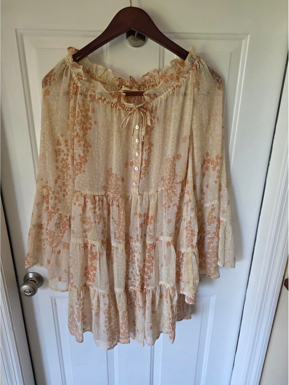 L  fairy Boho Star Print Peasant Blouse with Button Front and Ruffled Hem